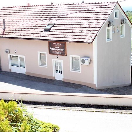 Guesthouse Rezekov Podrum Jastrebarsko Exteriör bild