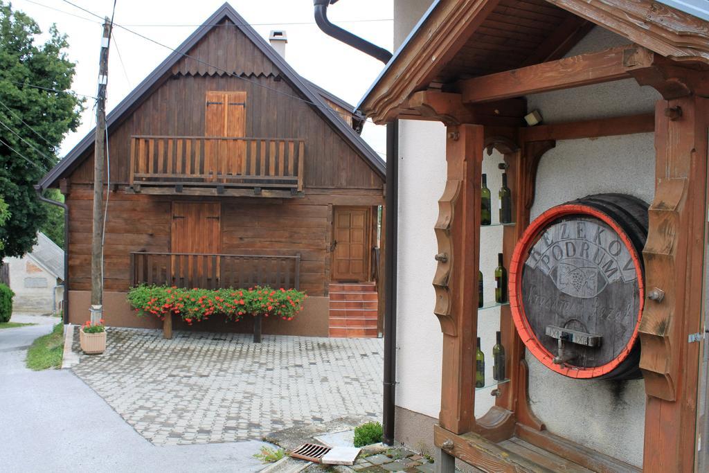 Guesthouse Rezekov Podrum Jastrebarsko Exteriör bild